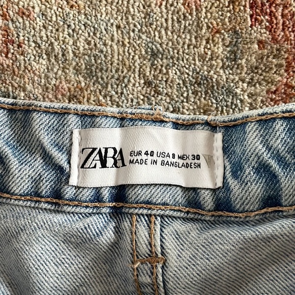 Zara Mom Shorts - Picture 2 of 2